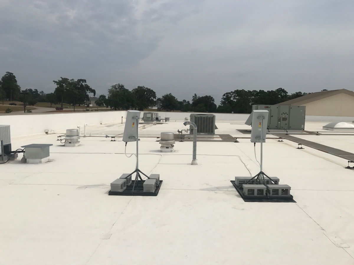 Used to ensure all service providers are supported in a neutral host configuration, these sectors provide a quality signal feed to a Digital DAS.