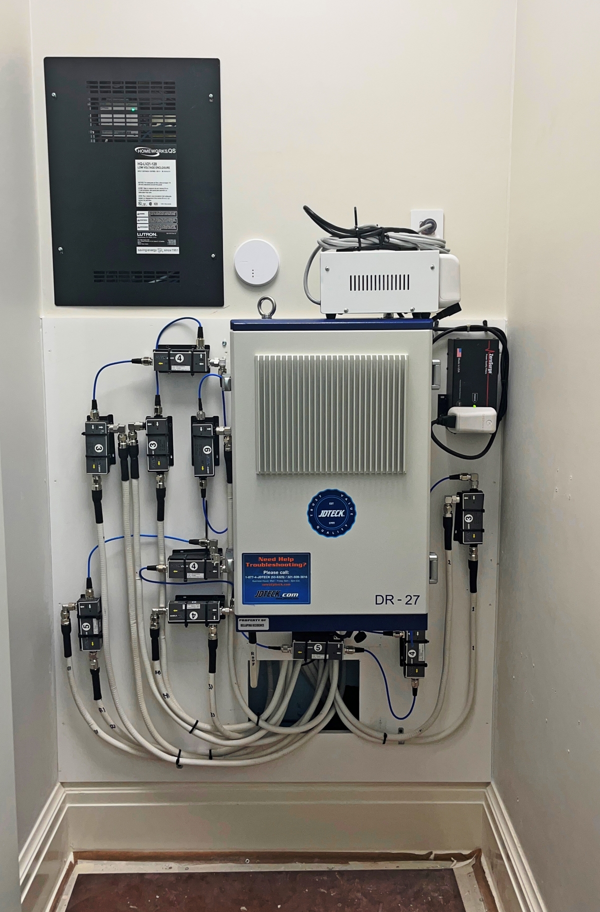 JDTECK completes DAS install for high-end residence in Naples FL. Calls inside the home were extremely poor. Now, there's full bars everywhere!